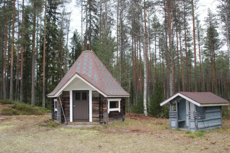 Mökki ~46 m² avec sauna, seul sur un étang poissonneux, 5 000 m² — Särkäntakanen / Mannervaara — 8