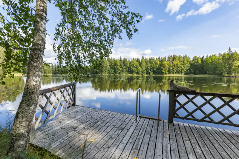 Chalet à Joutsa  rive privée  2 500 m² — 210 000 € — 3