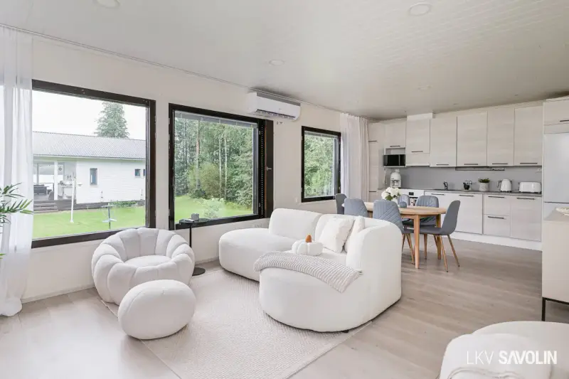 Chalet 2015, 73 m², rive privée Saarijärvi, 4 770 m² — Jyväskylä — 12