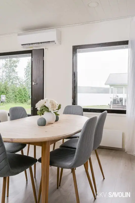 Chalet 2015, 73 m², rive privée Saarijärvi, 4 770 m² — Jyväskylä — 8
