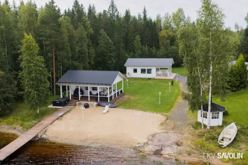 Chalet 2015, 73 m², rive privée Saarijärvi, 4 770 m² — Jyväskylä — 1