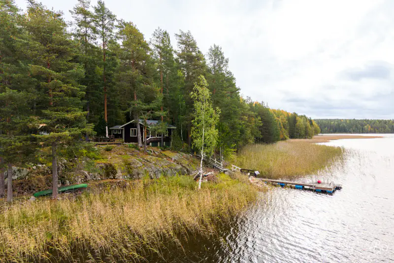 Mökki île ~22 m² (1962) + sauna, 3 000 m², Päijänne — Viljamensaari / Jyväskylä — 1