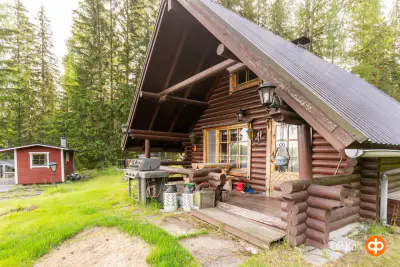 Hirsimökki Honka ~30 m² (1981) + sauna, Tyyppälänjärvi, 2 150 m² — Heinämäki / Jyväskylä — 1