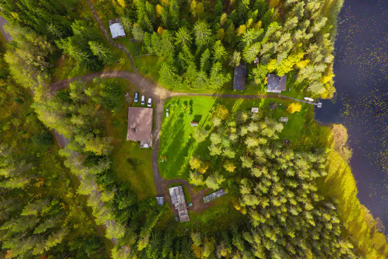 Maison ~99 m² (1982) + sauna séparée, 6,93 ha (~200 m rive), Pirttijärvi — Taka-Keljo / Jyväskylä — 9