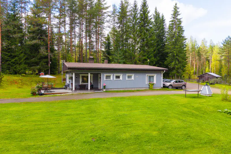 Maison ~99 m² (1982) + sauna séparée, 6,93 ha (~200 m rive), Pirttijärvi — Taka-Keljo / Jyväskylä — 11