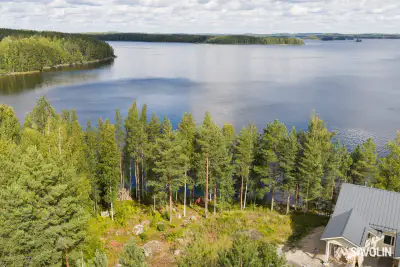 Terrain constructible 1 589 m², rive privée Leppävesi — Kaunisharju / Jyväskylä — 1