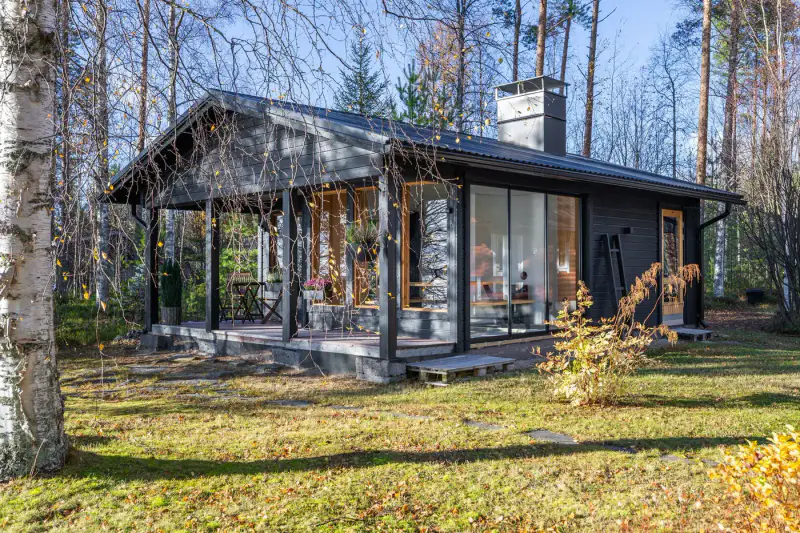 Chalet ~77 m² en finition + cuisine d’été, rive de sable privée sur l’Oulujärvi — Sivolanniemi / Kajaani — 3