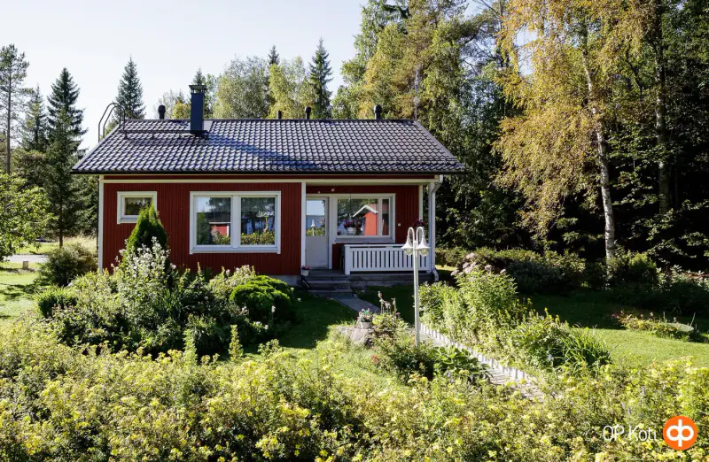 Huvila 2008 géothermie, 63,5 m², rive Oulujärvi, 2 000 m² — Vuolijoki / Kajaani — 1