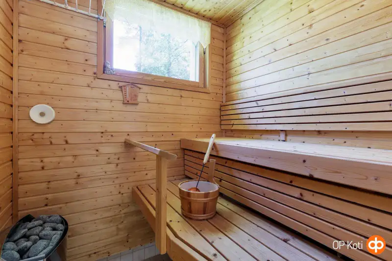 Huvila 2008 géothermie, 63,5 m², rive Oulujärvi, 2 000 m² — Vuolijoki / Kajaani — 18