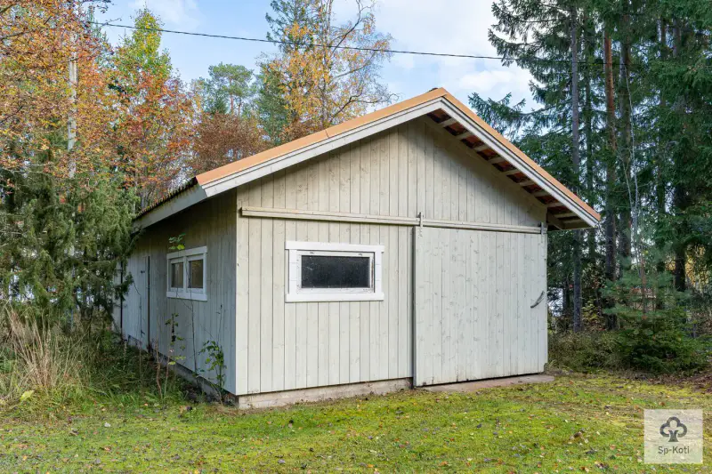 Maison de plain-pied ~88 m² (1998) + sauna à bois, 8 480 m² avec rive privée sur le Längelmävesi — Sahalahti / Kangasala — 17