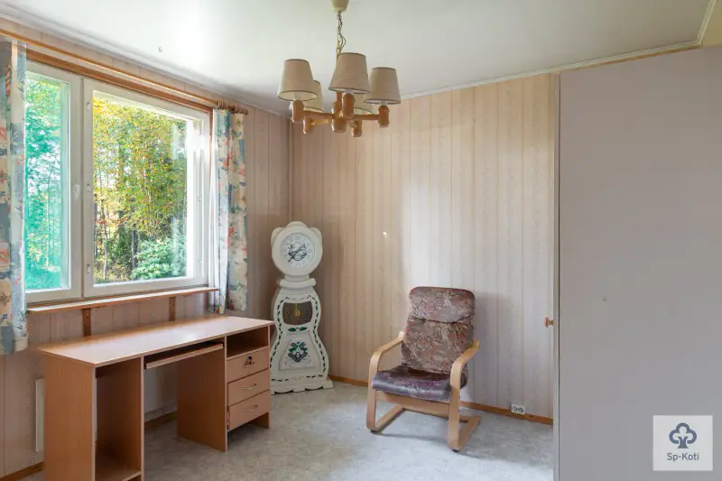 Maison de plain-pied ~88 m² (1998) + sauna à bois, 8 480 m² avec rive privée sur le Längelmävesi — Sahalahti / Kangasala — 14