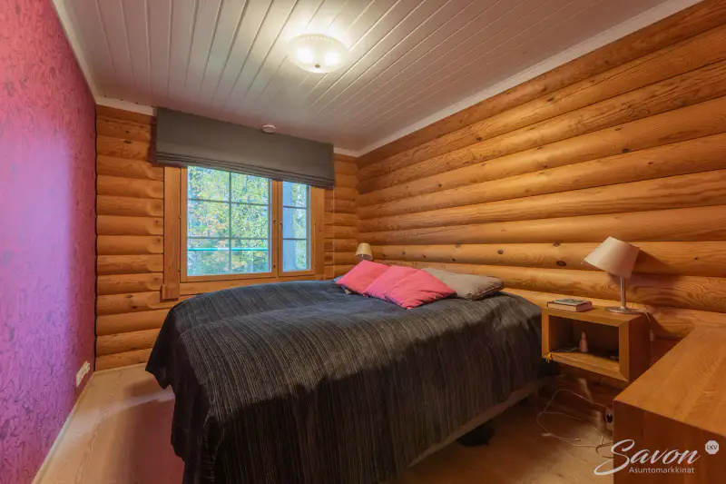 Maison hirsi ~153 m² (1997) + sauna, 4 600 m² (~50 m rive), Saimaa/Haukivesi — Kangaslampi — 17