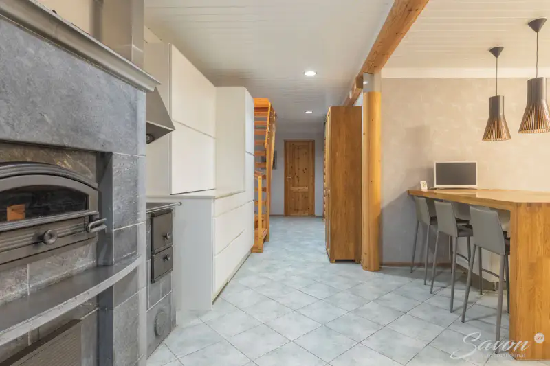 Maison hirsi ~153 m² (1997) + sauna, 4 600 m² (~50 m rive), Saimaa/Haukivesi — Kangaslampi — 10