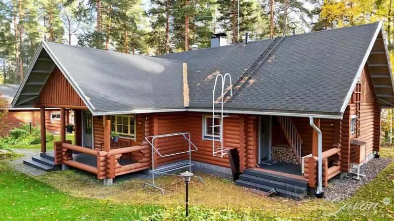 Maison hirsi ~153 m² (1997) + sauna, 4 600 m² (~50 m rive), Saimaa/Haukivesi — Kangaslampi — 1