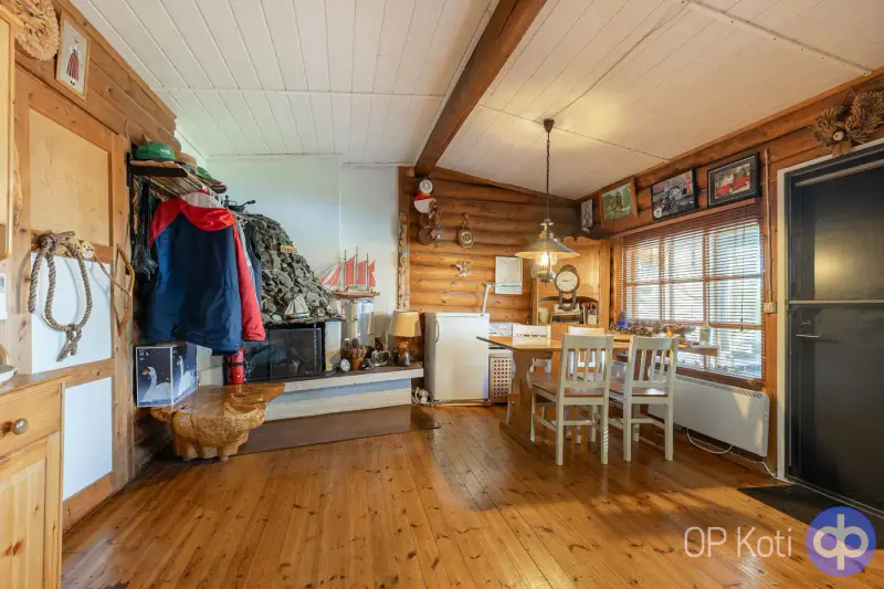 Mökki rondins ~59 m² (1975) + sauna, 2 900 m², Kyyvesi — Luusniemi / Kangasniemi — 8