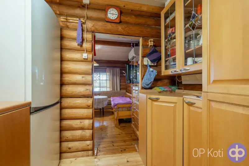 Mökki rondins ~59 m² (1975) + sauna, 2 900 m², Kyyvesi — Luusniemi / Kangasniemi — 2