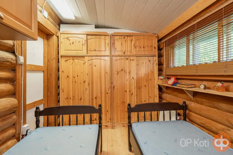 Mökki rondins ~59 m² (1975) + sauna, 2 900 m², Kyyvesi — Luusniemi / Kangasniemi — 9