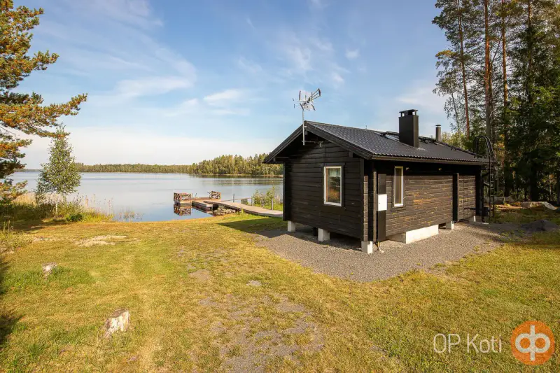 Maison 2014 ~91 m² + sauna, rive Puula (~140 m), 5 090 m² — Istruala / Kangasniemi — 4