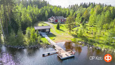 Maison 2014 ~91 m² + sauna, rive Puula (~140 m), 5 090 m² — Istruala / Kangasniemi — 1