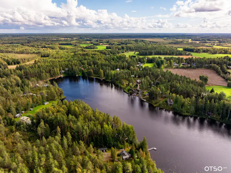 Maison 137,5 m² (1982) 4 chambres + sauna, rive Venesjärvi, 5 650 m² — Kankaanpää — 17