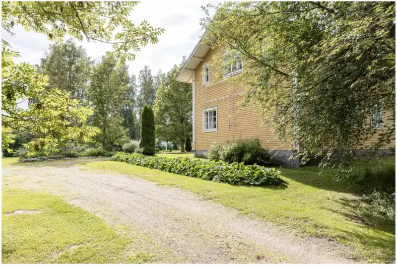 Grand chalet en rondins ~400 m² (base 1886, rénové ~2000), rantasauna Lakojärvi, 2,2 ha — Kannonkoski — 9