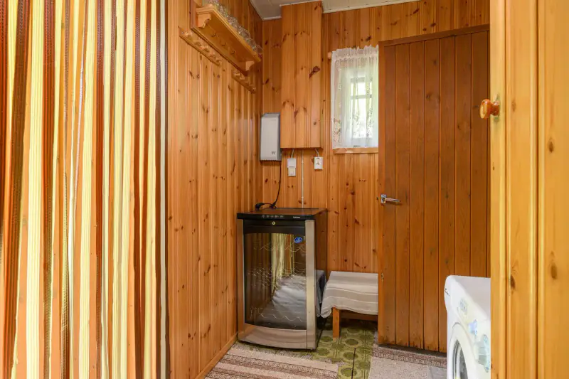Mökki ~50 m² (1972) + sauna, 5 500 m² avec lampi privé — Vaskijärvi / Karkkila — 8