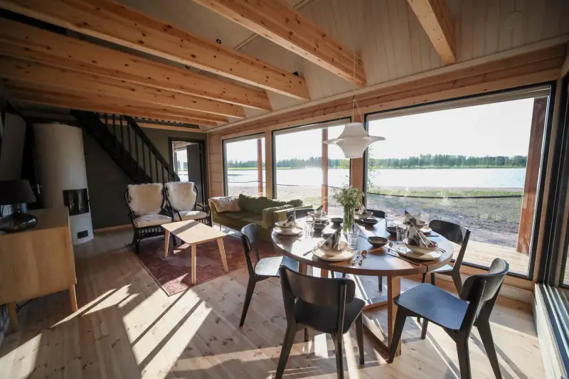 Villa en rondins Kontio de 2023 (68,7 m² + mezzanine) habitable à l’année, 60 m de rive privée et 3 160 m² sur le Karvianjärvi — Karvia — 6