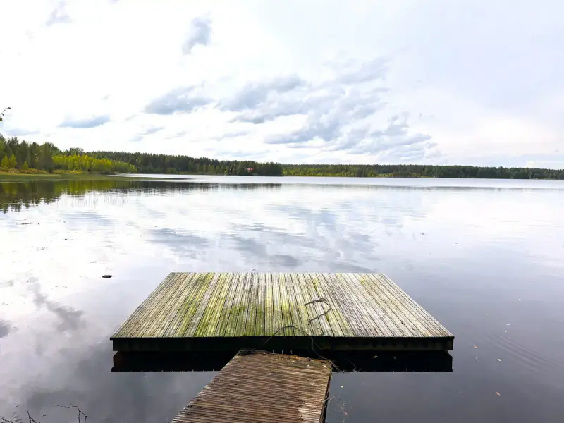 Hirsimökki 1977 + sauna, ~3,14 ha (dont eau), Kemijärvi — Reinikanperä / Kemijärvi — 2