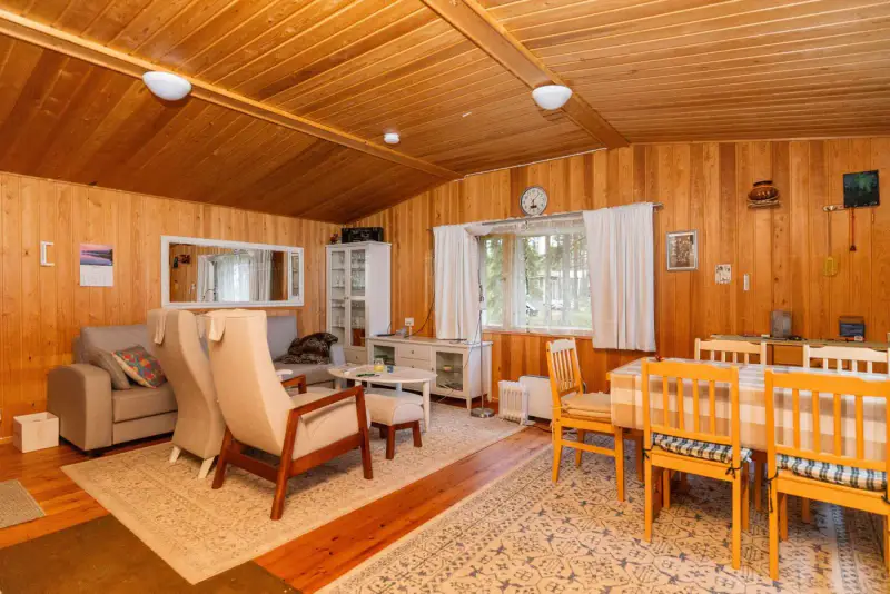 Chalet de rive (65 m², 1964) avec sauna et cheminée, 2 100 m² et ~30 m de rive privée — Kemijärvi — 10