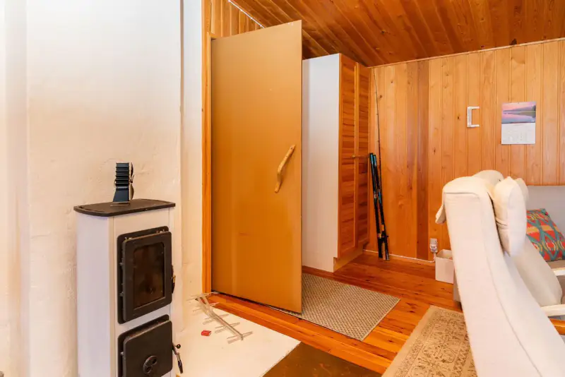 Chalet de rive (65 m², 1964) avec sauna et cheminée, 2 100 m² et ~30 m de rive privée — Kemijärvi — 13