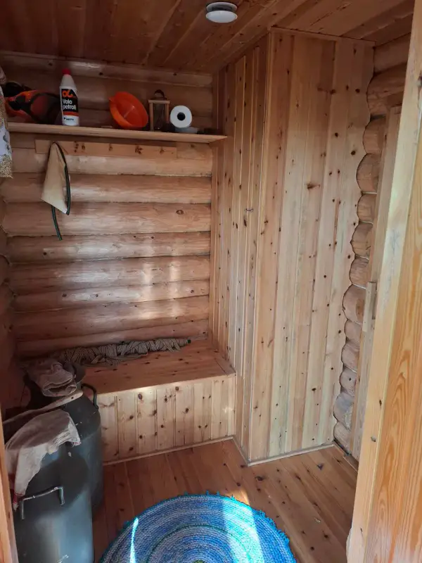 Mökki en rondins (vers 1988) + sauna, forêt 11,9 ha sur l’étang Alimmainen Hevoslampi — Suomu / Kemijärvi — 10