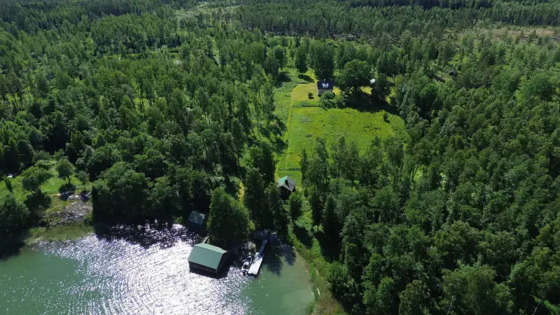 Villa ~120 m² (1951) + sauna + hangar bateau, ~19,1 ha, mer — Ramsö / Kemiönsaari — 1