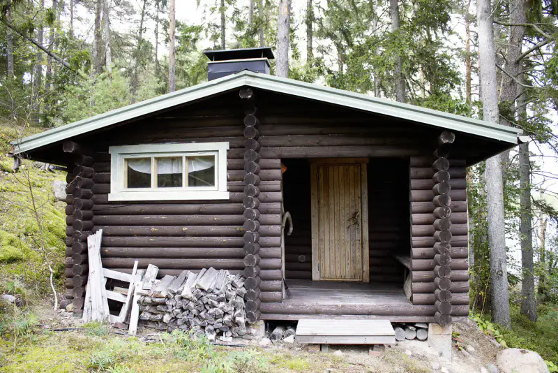 Piilopirtti ~36 m² + rantasauna 1985, 3 440 m² (~50 m rive), mer — Kaxsjäla / Kemiönsaari — 12