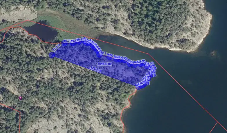 Terrain RA ~0,70 ha (longue rive + abri), droits 200 m², mer — Utterholmen / Västanfjärd — 14