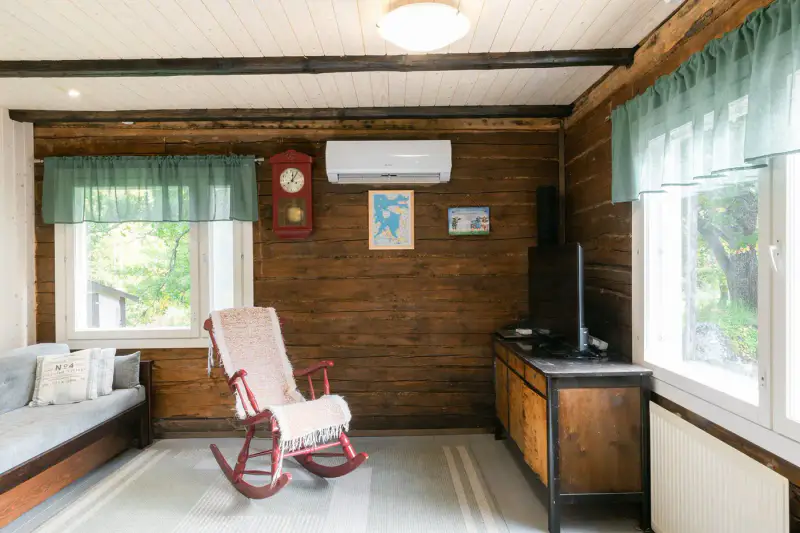 Mökki bois ~65 m² (1948, rénové) + sauna ext., 1,61 ha, Keurusselkä — Häkkiskylä / Keuruu — 8