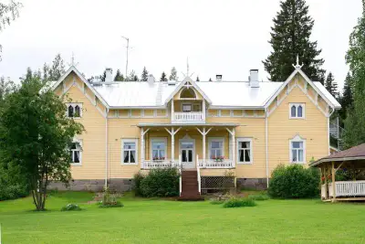 Manoir d'accueil de groupes sur le Keurusselkä, Keuruu — 1
