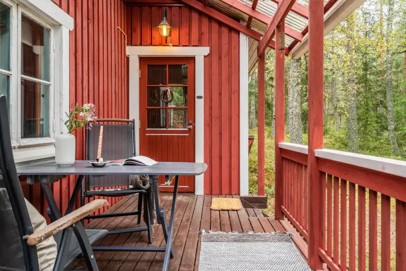 Mökki ~59 m² (1940, agrandi 2012) + sauna rive, 4 910 m², Lammi järvi — Kylmälä / Kirkkonummi — 11