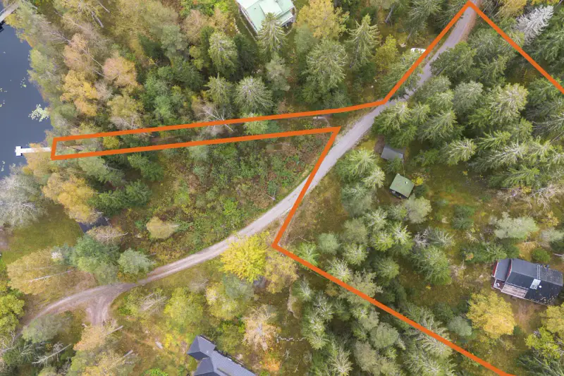 Mökki ~59 m² (1940, agrandi 2012) + sauna rive, 4 910 m², Lammi järvi — Kylmälä / Kirkkonummi — 17