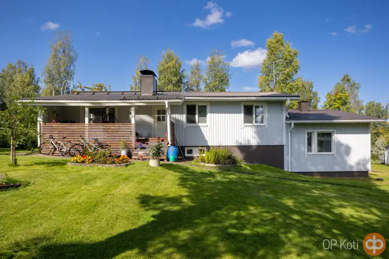 Maison 1959 (~144 m²) + extension 1996, rive Kiurujärvi, 2 088 m² — Kiuruvesi — 4