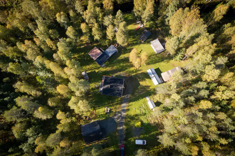 Mökki ~51 m² (1996) + sauna, rive Veitjoki, 1,435 ha — Veitjoki / Kivijärvi — 17