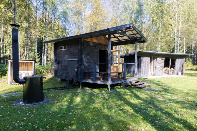 Mökki ~51 m² (1996) + sauna, rive Veitjoki, 1,435 ha — Veitjoki / Kivijärvi — 10