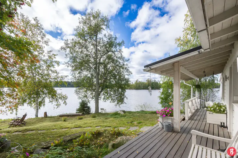 Mökki ~38 m² (1950 / rénové 2020) + rantasauna, 5 151 m², Öjan järvi — Öja / Kokkola — 2