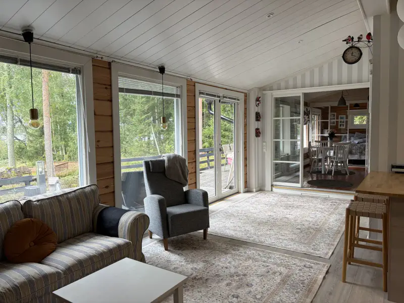 Chalet en rondins ~71,5 m² (1973, agrandi 2021) + sauna de rive et cabane d’amis, 40 m de rive mer, 2 417 m² — Ruotsalo / Kokkola — 13