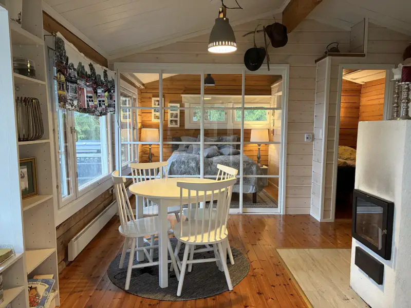 Chalet en rondins ~71,5 m² (1973, agrandi 2021) + sauna de rive et cabane d’amis, 40 m de rive mer, 2 417 m² — Ruotsalo / Kokkola — 16