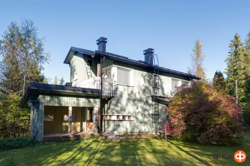 Maison à l’architecture soignée ~148 m² (1993) + sauna, 5 050 m² et ~70 m de rive de mer privée — Ruotsalo / Kokkola — 8