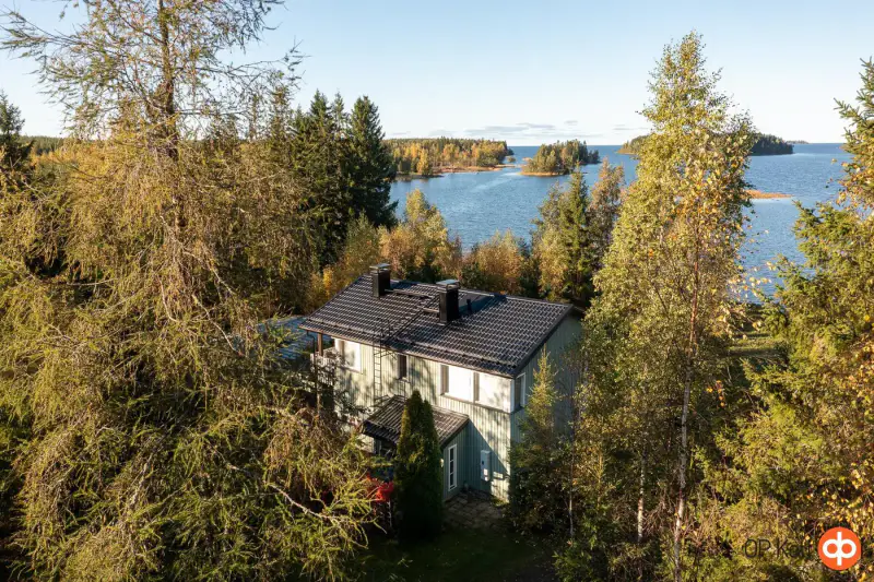 Maison à l’architecture soignée ~148 m² (1993) + sauna, 5 050 m² et ~70 m de rive de mer privée — Ruotsalo / Kokkola — 3