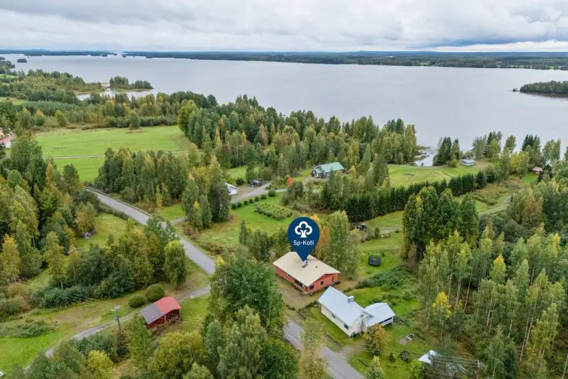 Maison ~144 m² (1989) + sauna, ~10,3 ha, Höytiäinen — Rantakylä / Kontiolahti — 2