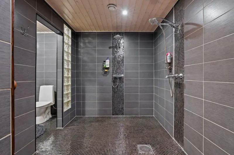 Maison ~144 m² (1989) + sauna, ~10,3 ha, Höytiäinen — Rantakylä / Kontiolahti — 15