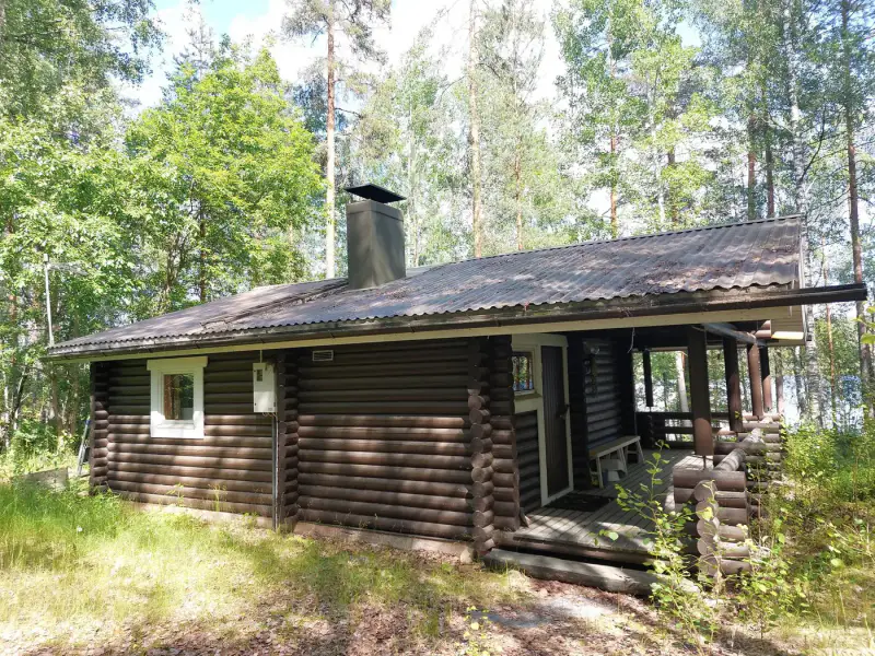 Mökki électrifié ~38 m² (1991) + sauna, 5 830 m² (~50 m rive), Hosusjärvi — Voikoski / Kouvola — 4