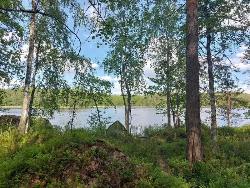 Mökki électrifié ~38 m² (1991) + sauna, 5 830 m² (~50 m rive), Hosusjärvi — Voikoski / Kouvola — 18